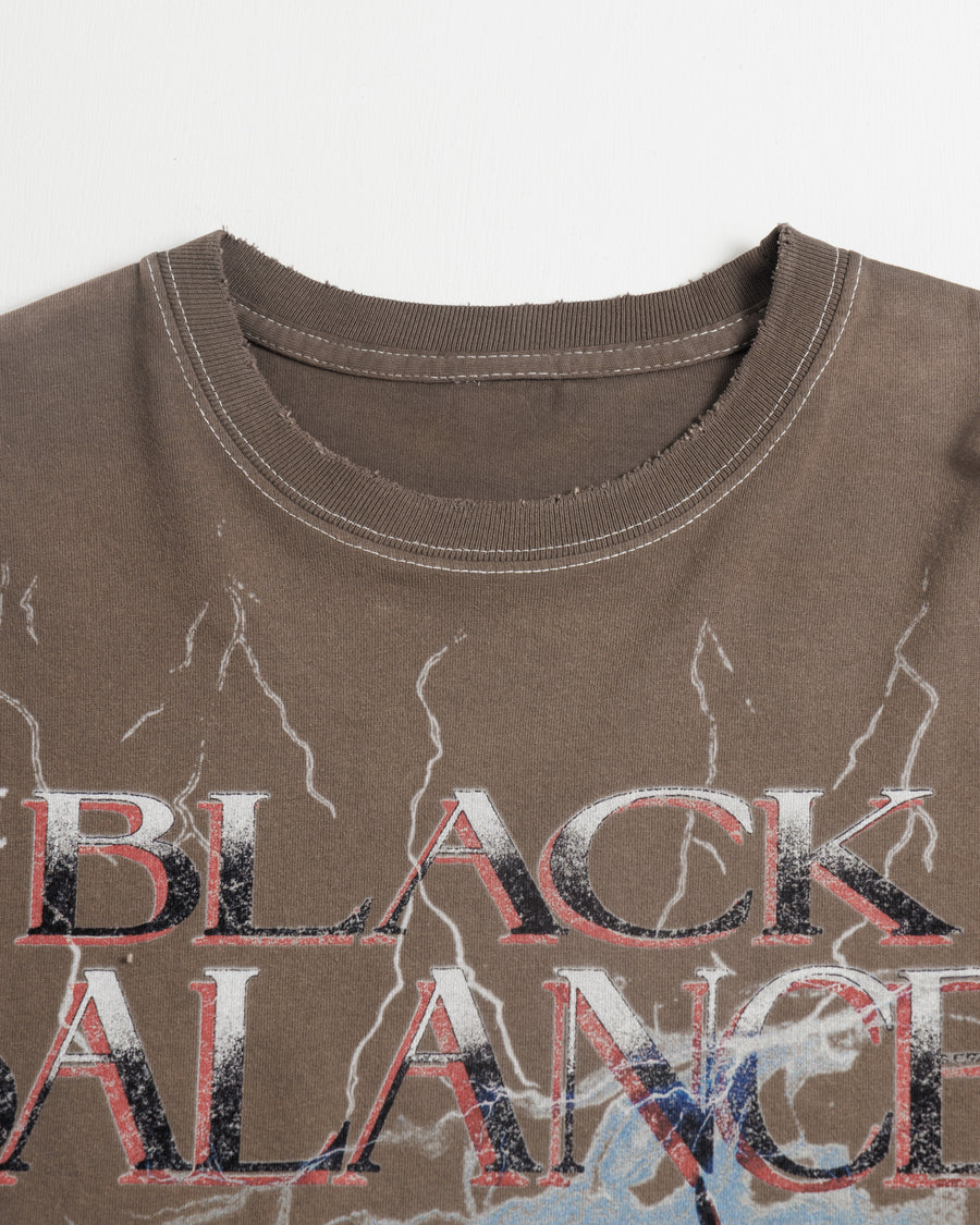 ANACHRONORM ダイド カスタムカー グラフィック ロングスリーブTシャツ ダスティブラウン | 5.6ozコーマ天竺 アメリカンカルチャーモチーフ 特殊染色 変色加工 一点一点