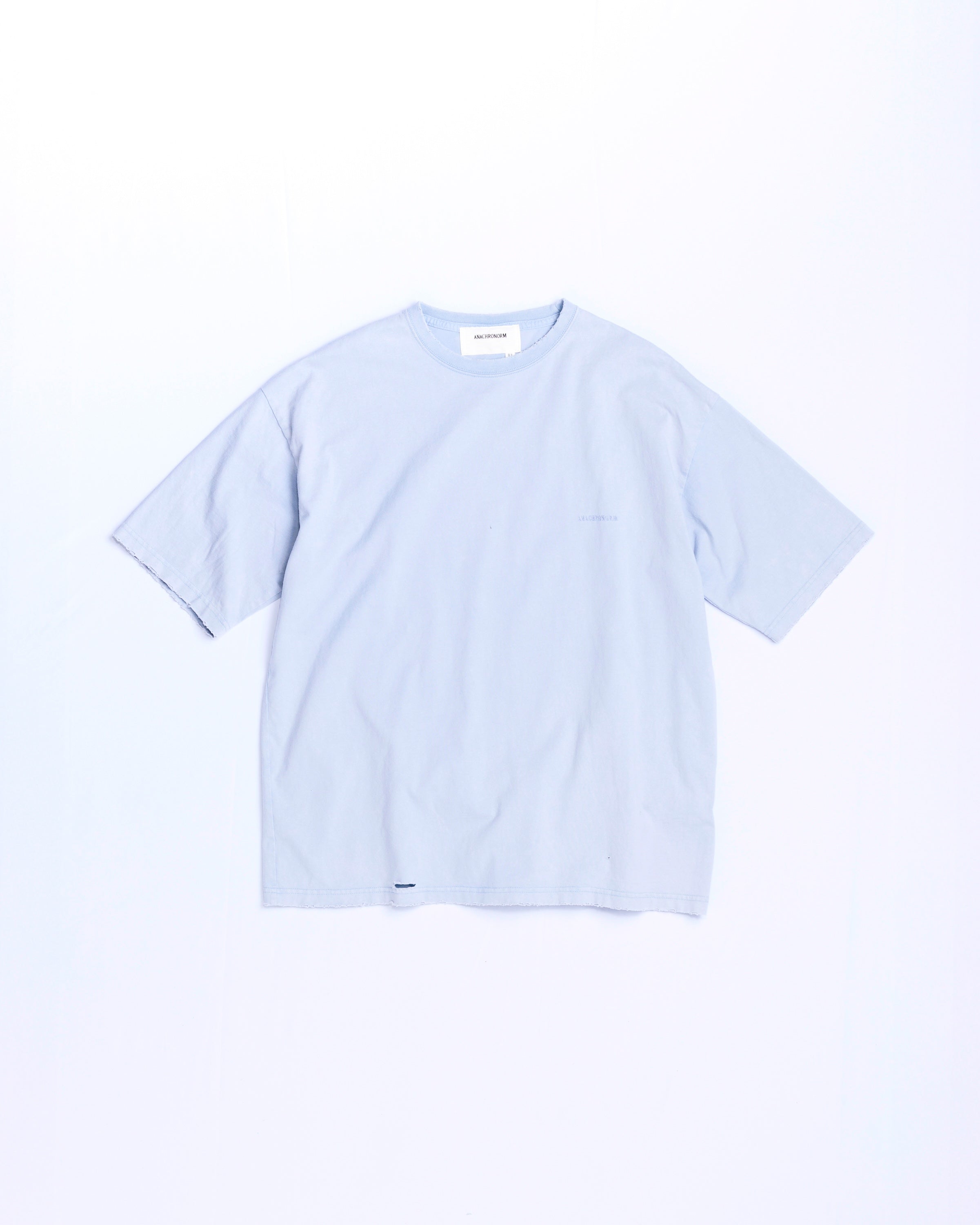 DAMAGED EMB S/S T-S SKY BLUE