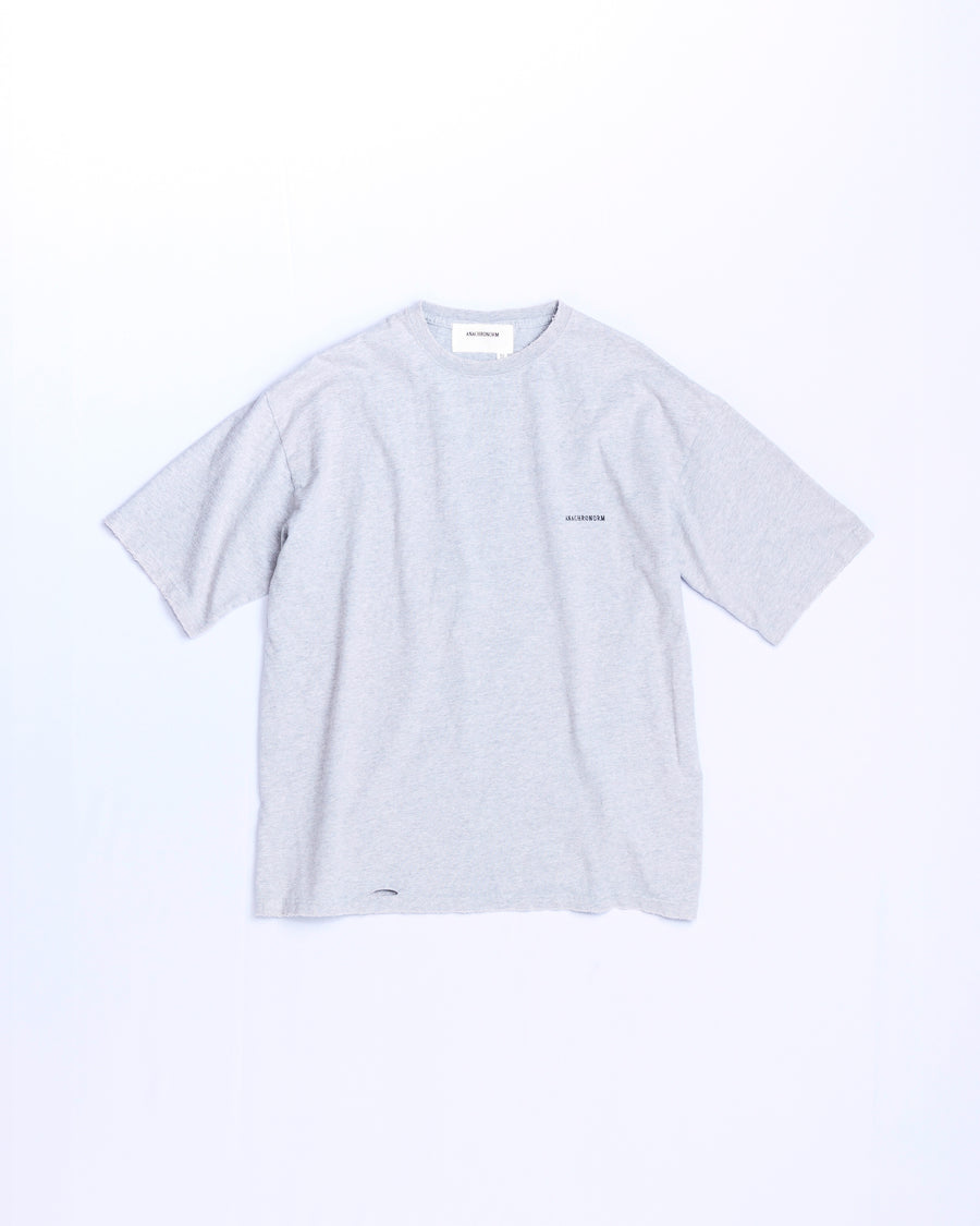 ANACHRONORM ダメージ エンブロイダリー ショートスリーブTシャツ ミックスグレー | 5.6oz 天竺 ヘビーウェイト 硫化染め サステナブルブリーチ ダメージ加工 ワンポイント刺繍 一点一点