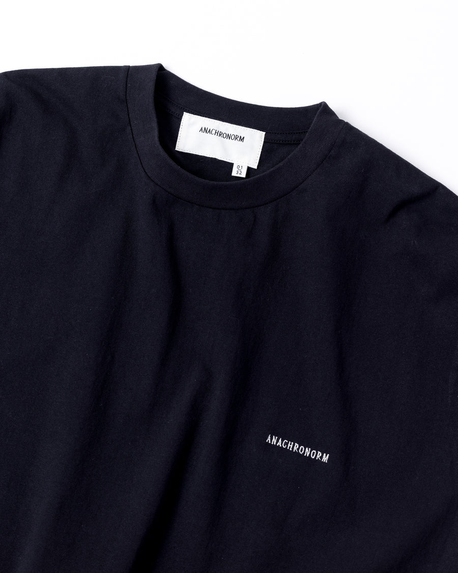 ANACHRONORM スタンダード 刺繍 半袖Tシャツ ブラック | ロゴ刺繍 ステイフレッシュコットン 抗菌防臭 リラックスシルエット