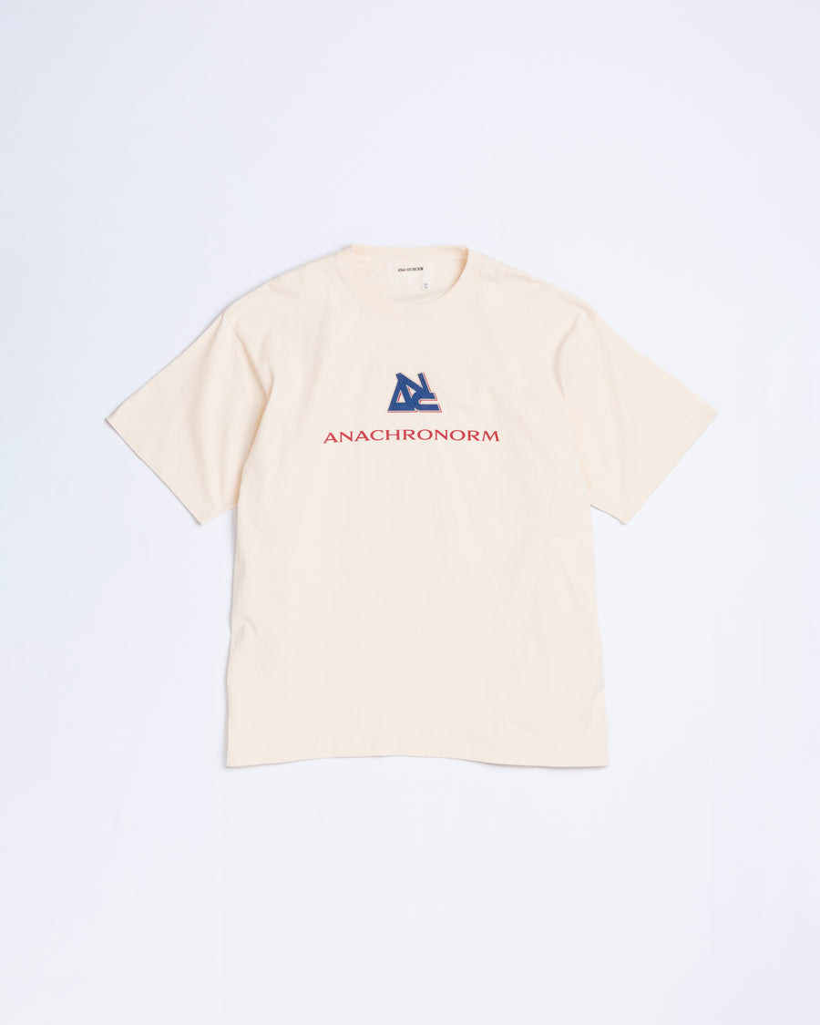 ANACHRONORM リワインドカルチャー ショートスリーブTシャツ オートミール | 6.2oz 天竺 コーマ糸 グラフィックプリント 90s音楽カルチャー 