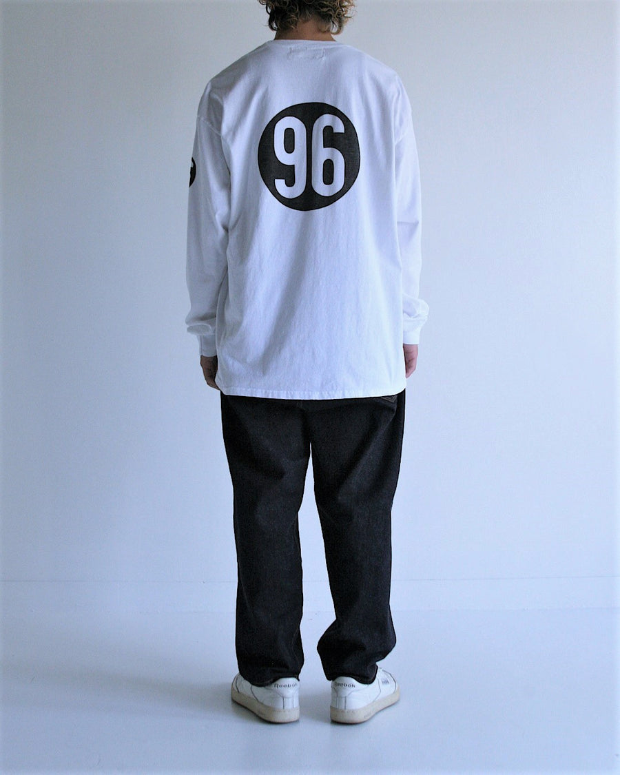 ANACHRONORM ナンバー"96" ロングスリーブTシャツ ホワイト | GILDAN 6.0oz オープンエンド糸 ワンウォッシュ 90sスケートブランド ロゴモチーフ
