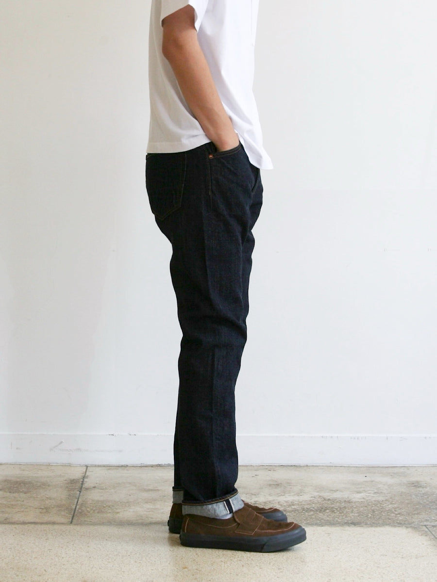ANACHRONORM NM-5P02 ベーシック スリムジーンズ TYPE-γ インディゴ ワンウォッシュ | 13.5oz セルビッチデニム ナチュラルインディゴ ロープ染色 力織機 赤シングルステッチ 日本製